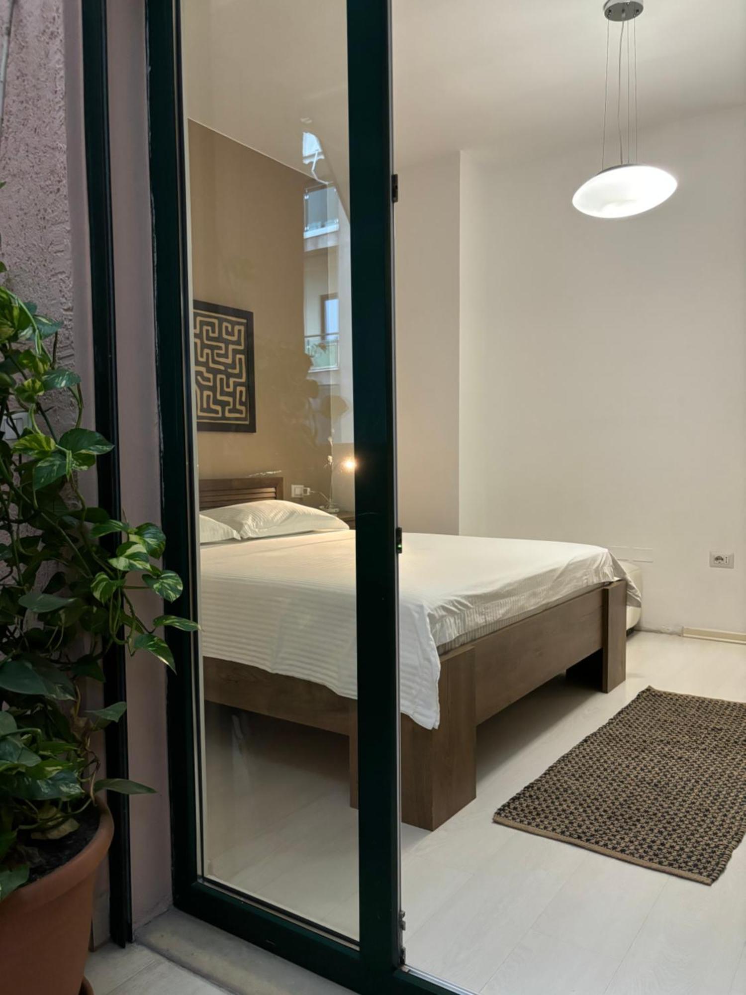 Tam Serviced 2Bdr Apartment City Center No6 Tirana Zewnętrze zdjęcie
