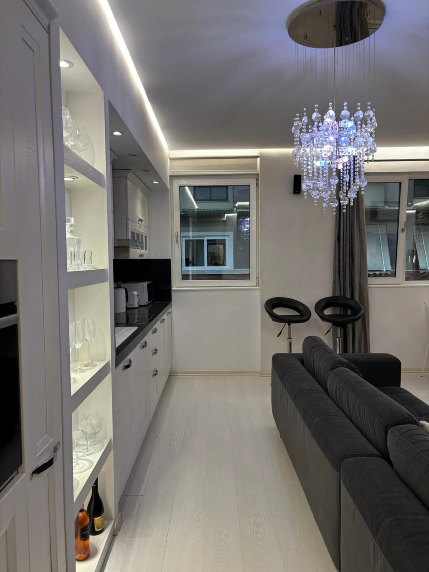 Tam Serviced 2Bdr Apartment City Center No6 Tirana Zewnętrze zdjęcie