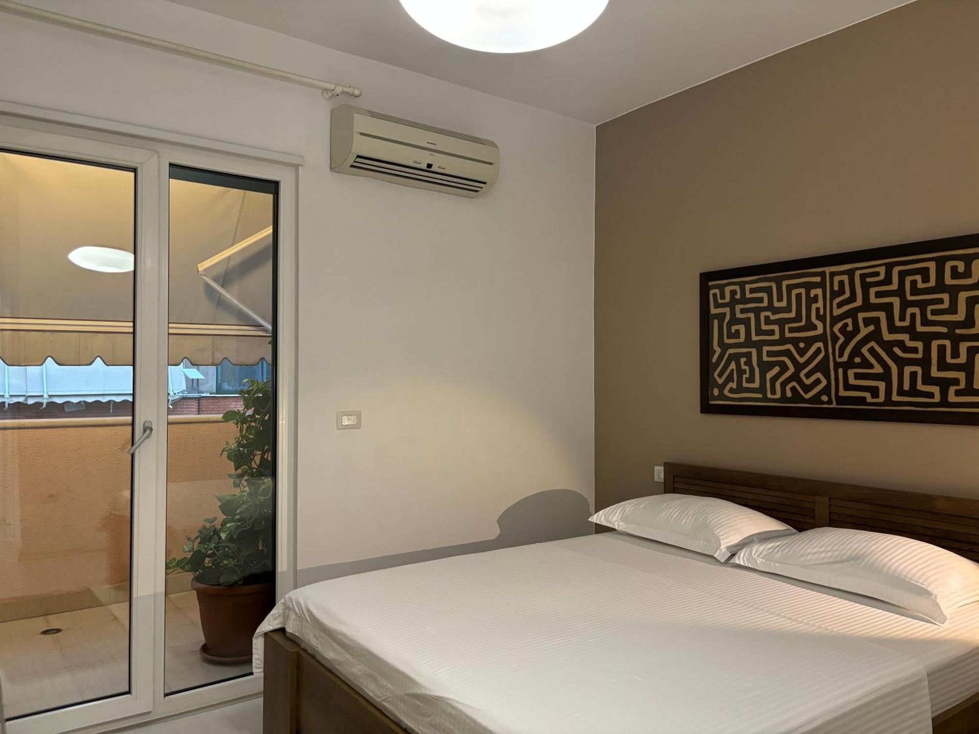 Tam Serviced 2Bdr Apartment City Center No6 Tirana Zewnętrze zdjęcie