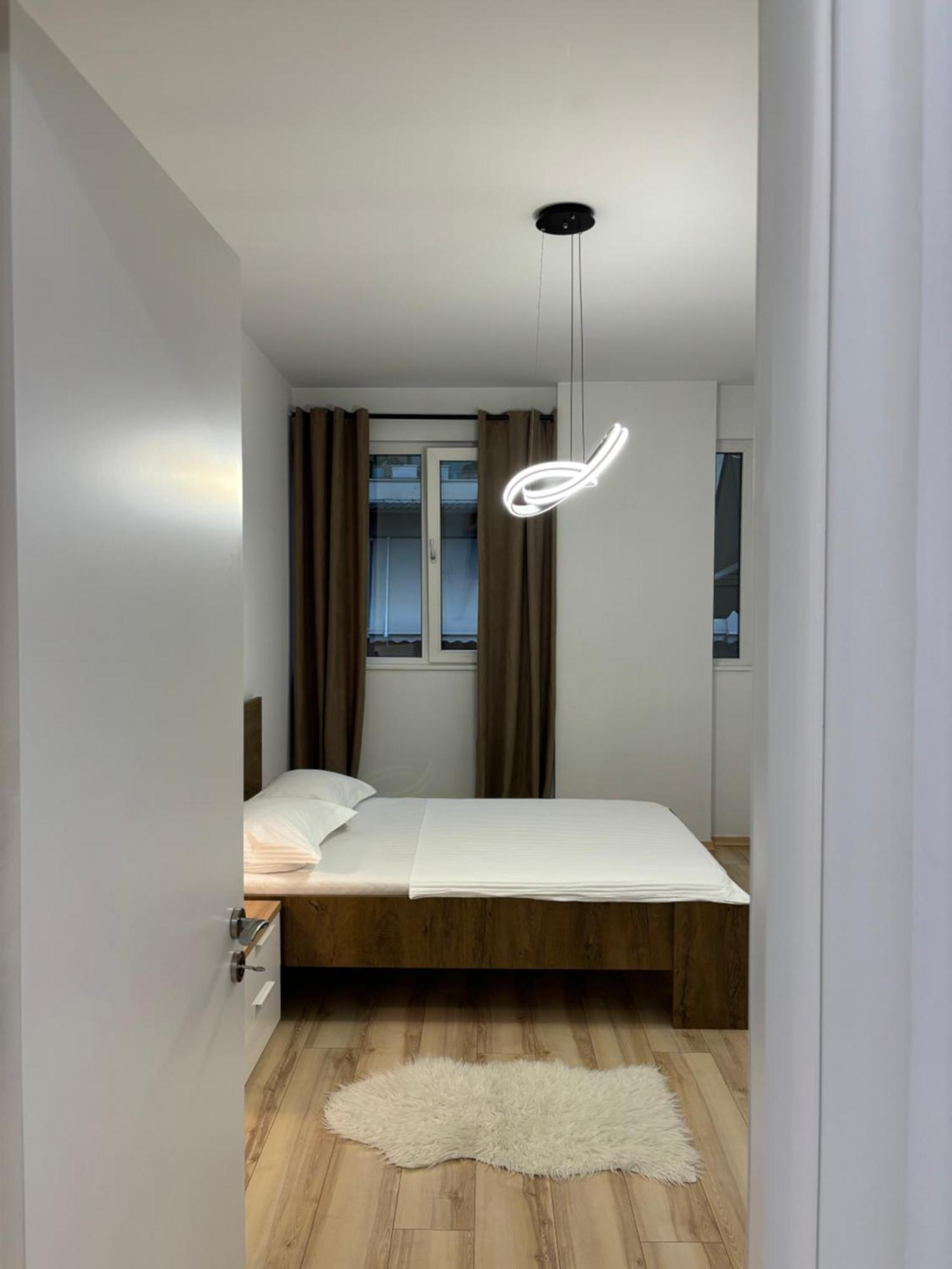 Tam Serviced 2Bdr Apartment City Center No6 Tirana Zewnętrze zdjęcie
