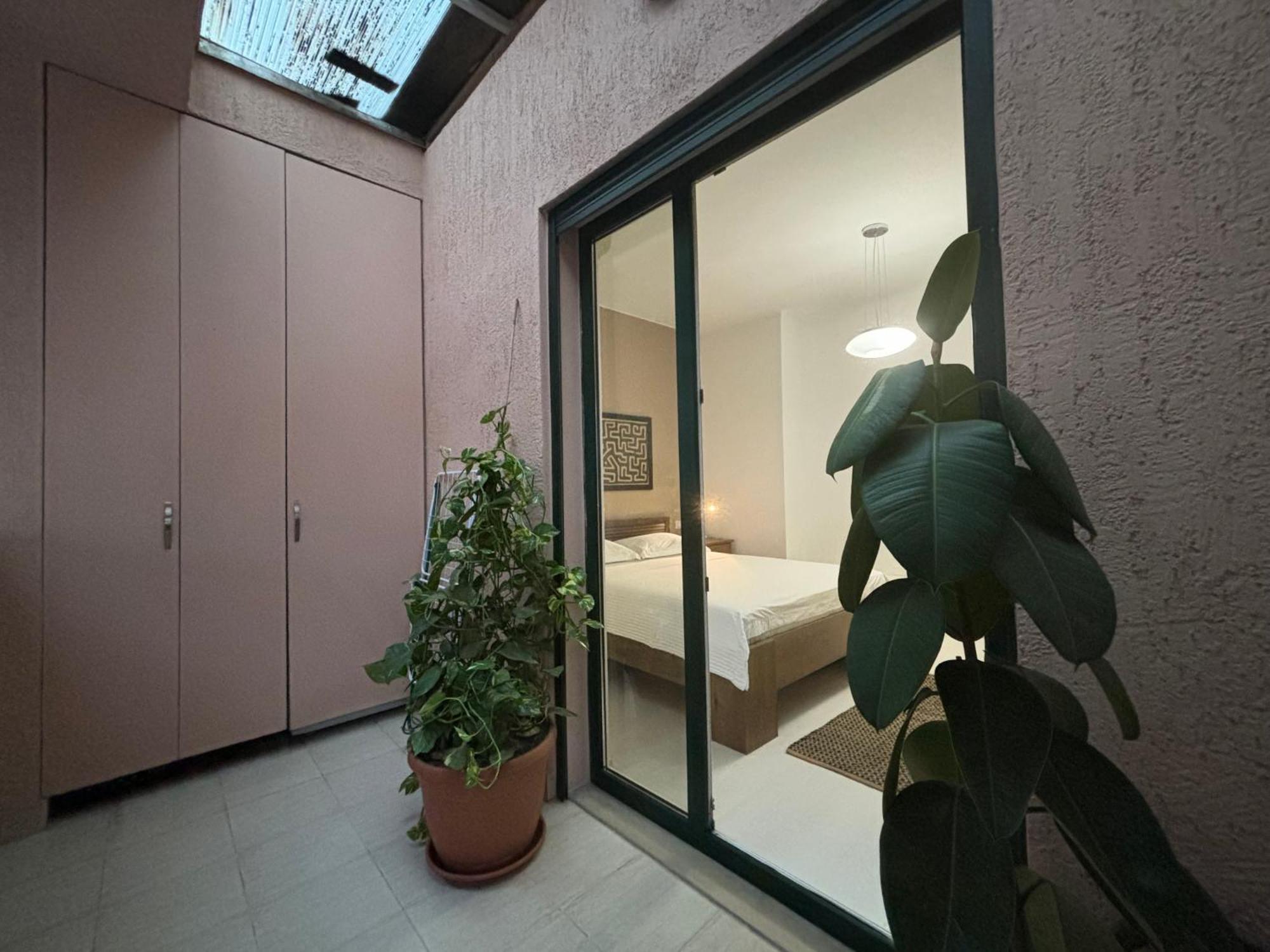Tam Serviced 2Bdr Apartment City Center No6 Tirana Zewnętrze zdjęcie