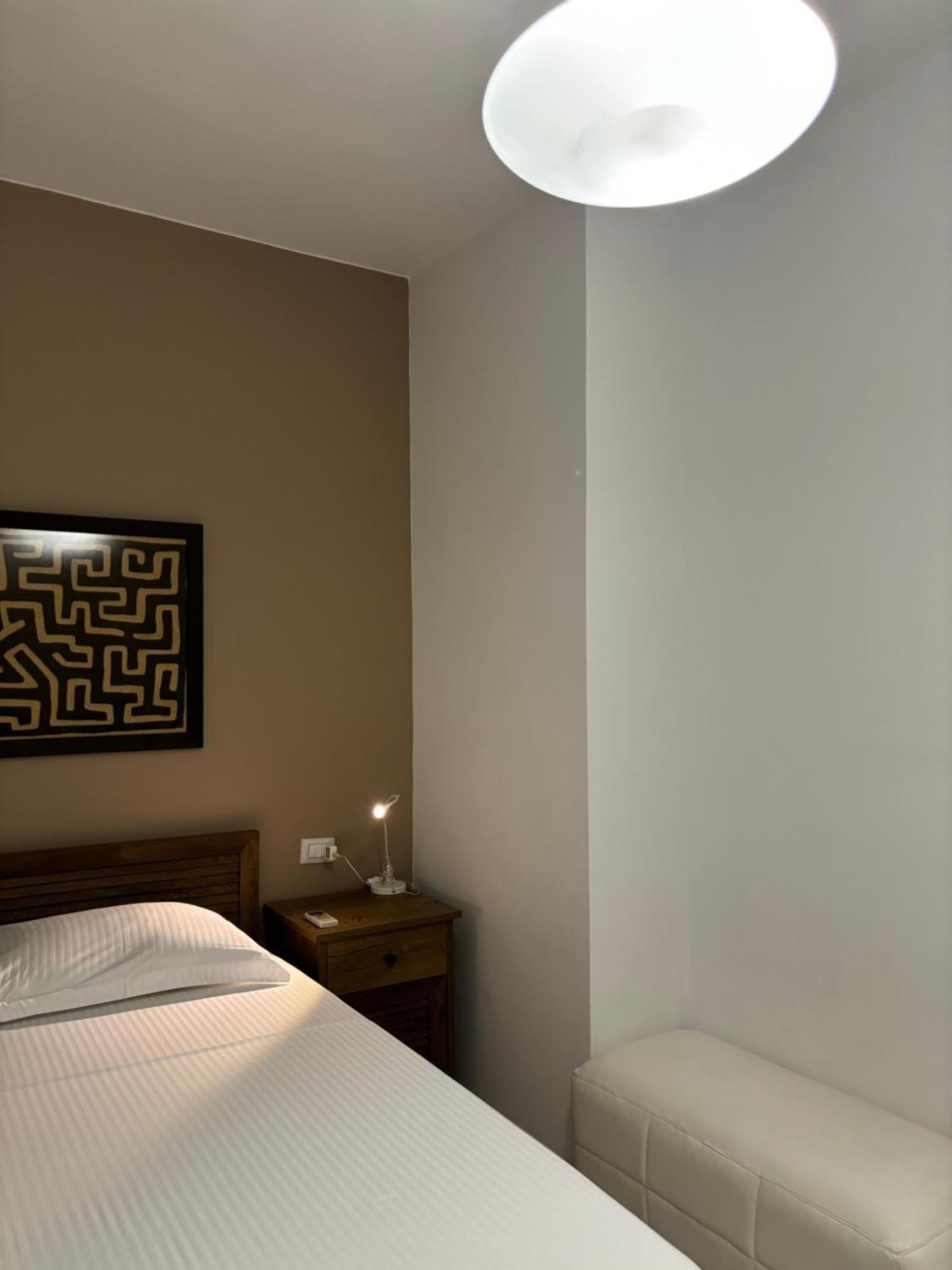 Tam Serviced 2Bdr Apartment City Center No6 Tirana Zewnętrze zdjęcie