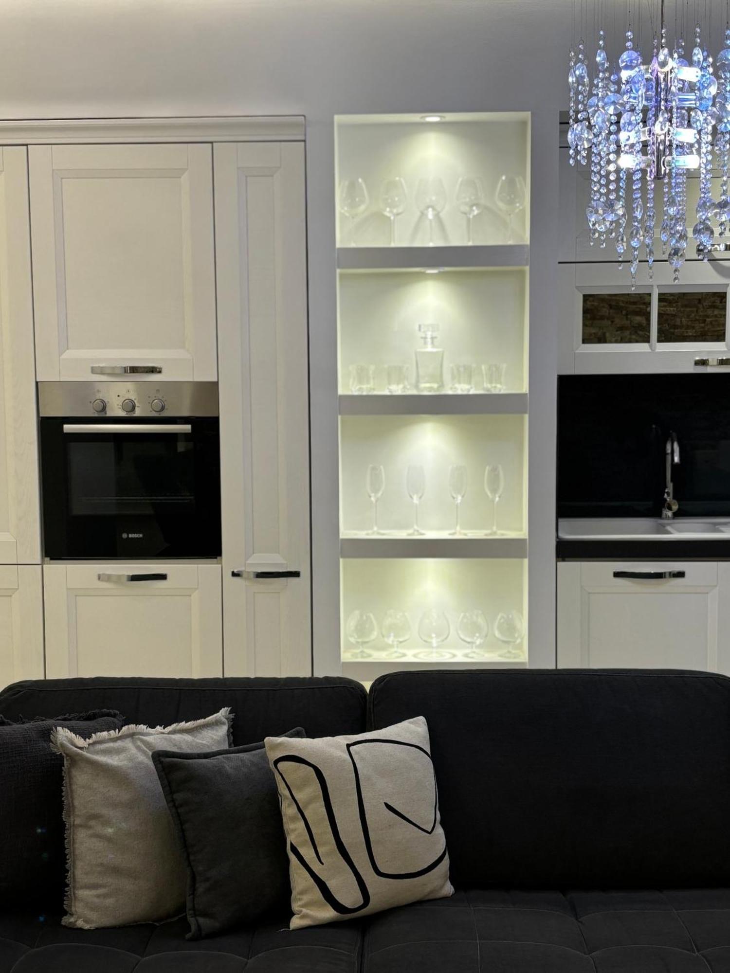 Tam Serviced 2Bdr Apartment City Center No6 Tirana Zewnętrze zdjęcie