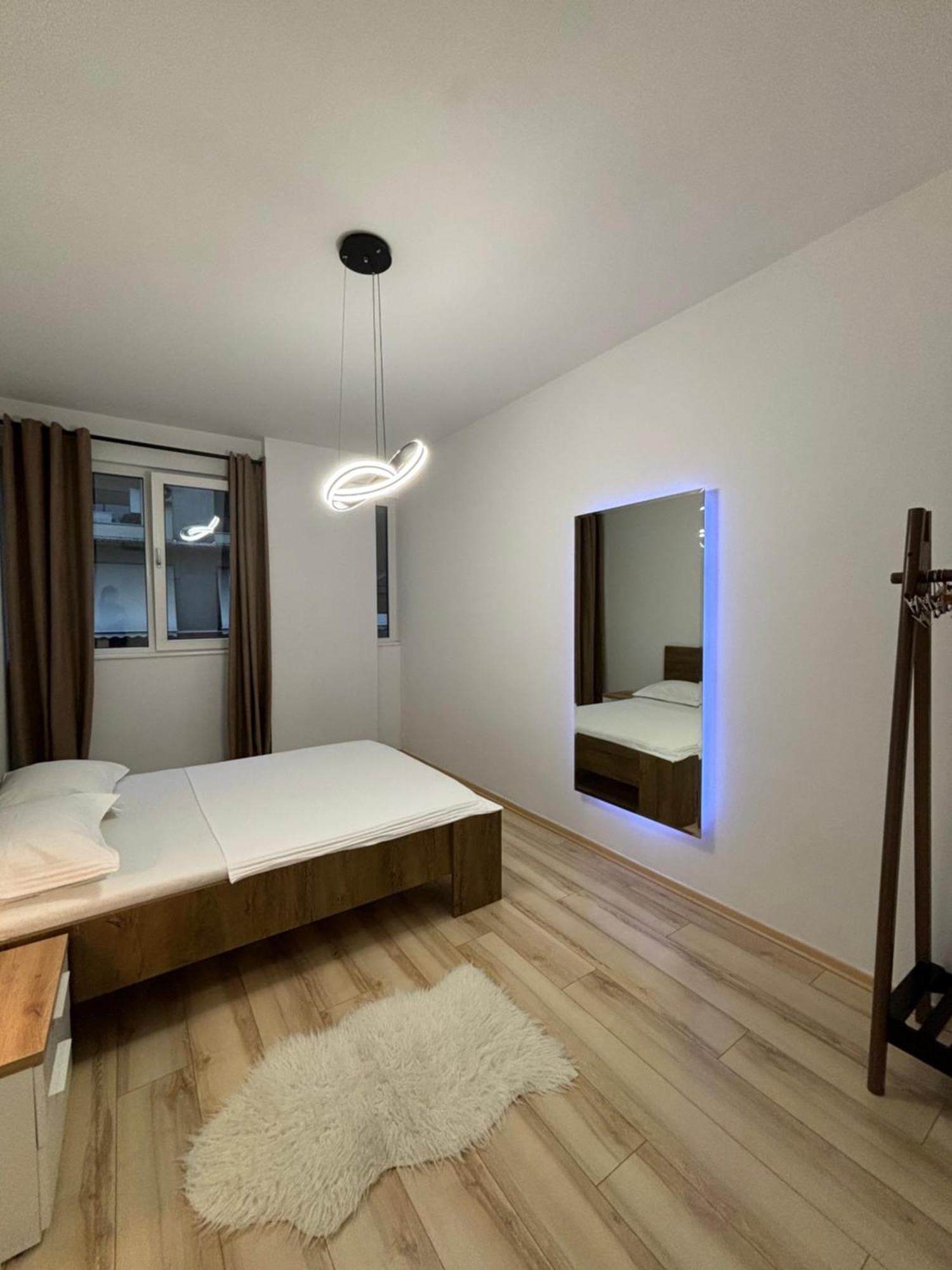 Tam Serviced 2Bdr Apartment City Center No6 Tirana Zewnętrze zdjęcie