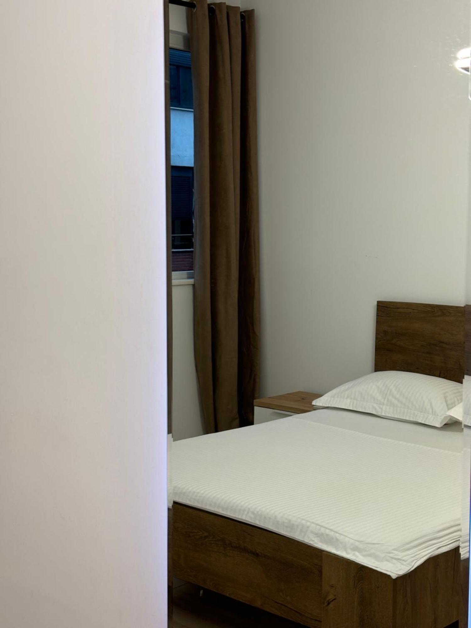 Tam Serviced 2Bdr Apartment City Center No6 Tirana Zewnętrze zdjęcie